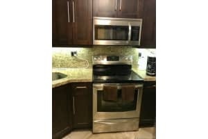 9350 Fontainebleau Blvd, Miami, FL 33172, Sold 03/03/20