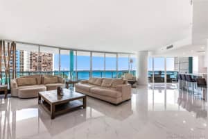Add Building Entrance, 2127 Brickell Ave, Miami, FL 33129, Sold 05/27/21