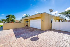 303 SW 33rd Ave, Deerfield Beach, FL 33442, Sold 04/15/20