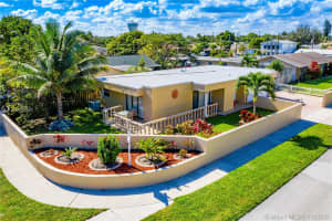 303 SW 33rd Ave, Deerfield Beach, FL 33442, Sold 04/15/20