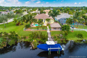 660 SW Yacht Basin Way, Stuart, FL 34997, Sold 06/30/20