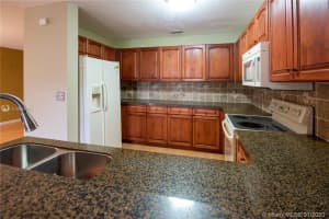 9275 NW 55th St, Sunrise, FL 33351, Sold 02/28/20