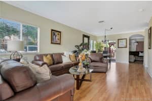 14871 SW 9th Ln, Miami, FL 33194, Sold 03/26/20
