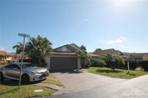 19159 NW 77th Pl, Hialeah, FL 33015, Sold 03/25/20
