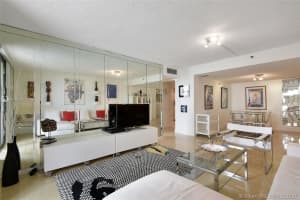 1621 Collins Ave, Miami Beach, FL 33139, Sold 07/02/20