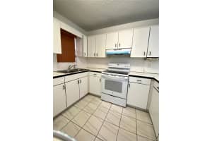 2325 W 60th St e103, Hialeah Gardens, FL 33016, Sold 08/03/20