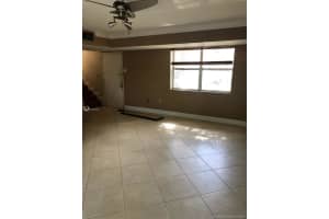 7142 NW 169th St, Hialeah, FL 33015, Sold 03/31/20