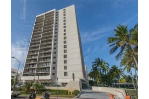 2625 Collins Ave, Miami, FL 33140, Sold 12/17/21