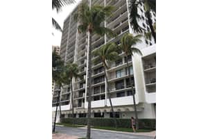 2625 Collins Ave, Miami, FL 33140, Sold 12/17/21