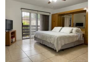 8232 NW 8th St, Miami, FL 33126, Sold 03/03/20