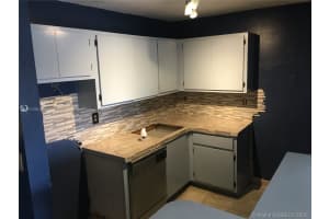 7230 NW 179th St, Hialeah, FL 33015, Sold 03/16/20