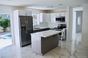 7315 SW 158th Ave, Miami, FL 33193, Sold 03/20/20