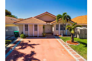 19030 NW 85th Ct, Hialeah, FL 33015, Sold 03/25/20