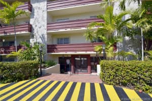 1205 Mariposa Ave, Coral Gables, FL 33146, Sold 03/11/20