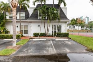 912 NE 26th Ave, Hallandale Beach, FL 33009, Sold 08/07/20