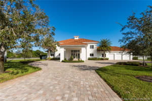 15381 SW 25th St, Davie, FL 33326, Sold 08/18/20