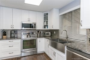 1964 Sacramento, Weston, FL 33326, Sold 03/03/20