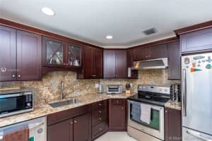 5071 NW 115th Ct, Doral, FL 33178, Sold 03/31/20