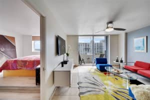 465 Ocean Dr, Miami Beach, FL 33139, Sold 01/20/21