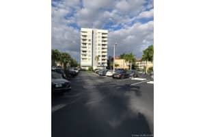 3113 S Ocean Dr, Hallandale Beach, FL 33009, Sold 08/25/20