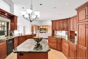 2955 Luckie Rd, Weston, FL 33331, Sold 10/06/20