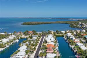 112 Villa Bella Dr, Islamorada, FL 33036, Sold 09/21/20