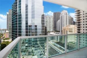 186 SE 12th Terrace, Miami, FL 33131, Sold 03/04/20