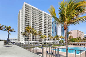 2625 Collins Ave, Miami, FL 33140, Sold 03/13/20