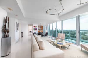 2627 S Bayshore Dr, Coconut Grove, FL 33133, Sold 12/14/20