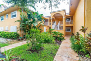 421 SE 10th St APT A203, Dania Beach, FL 33004, Sold 05/22/20