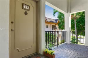 9456 SW 77th Ave APT T7, Miami, FL 33156, Sold 04/13/20