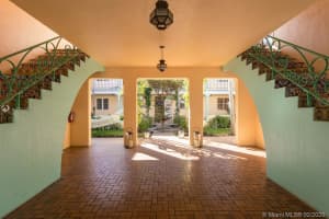 736 13th St, Miami Beach, FL 33139, Sold 03/27/20