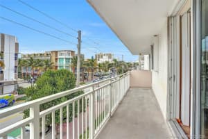 345 Ocean Dr, Miami Beach, FL 33139, Sold 07/24/20