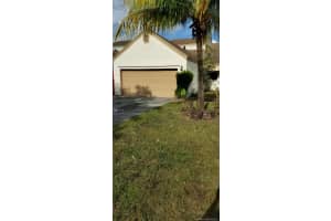 8105 NW 187th Terrace, Hialeah, FL 33015, Sold 09/09/20