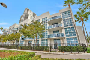 1945 S Ocean Dr APT M8, Hallandale Beach, FL 33009, Sold 06/30/20