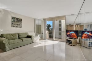 345 Ocean Dr, Miami Beach, FL 33139, Sold 07/24/20