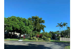 7434 SW 106th Pl, Miami, FL 33173, Sold 04/24/20