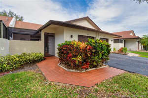 9235 NW 61st St, Tamarac, FL 33321, Sold 06/04/20