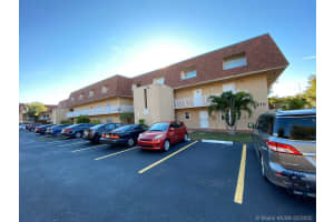 270 NW 107th Ave, Miami, FL 33172, Sold 01/25/21