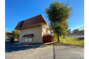 270 NW 107th Ave, Miami, FL 33172, Sold 01/25/21