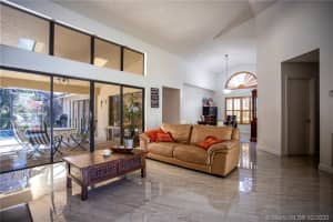 740 Crystal Ct, Weston, FL 33326, Sold 04/28/20