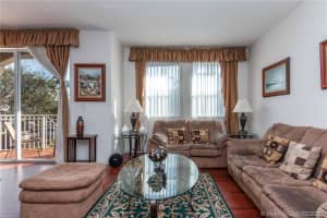 8854 W Flagler St, Miami, FL 33174, Sold 09/23/20