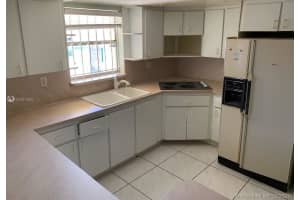 30 NW 87th Ave APT C112, Miami, FL 33172, Sold 06/17/20