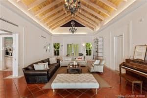 61 Island Dr, Key Biscayne, FL 33149, Sold 06/04/21