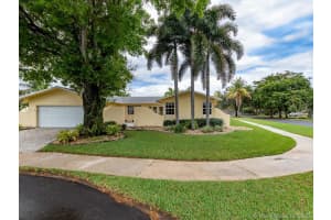 8014 SW 29th St, Davie, FL 33328, Sold 03/19/20