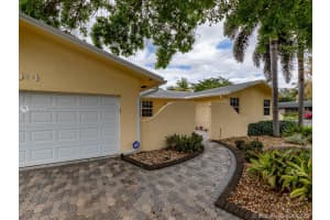 8014 SW 29th St, Davie, FL 33328, Sold 03/19/20