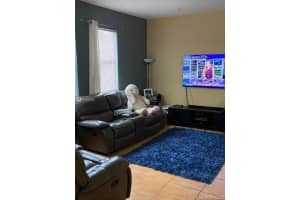 10242 NW 7th St, Miami, FL 33172, Sold 03/04/21