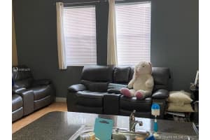 10242 NW 7th St, Miami, FL 33172, Sold 03/04/21