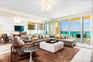 1455 Ocean Dr, Miami Beach, FL 33139, Sold 01/29/21