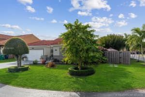 7532 SW 157th Pl, Miami, FL 33193, Sold 04/17/20